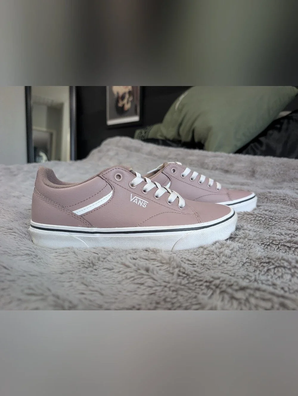 Vans Mauve Leather Low-Top Sneakers